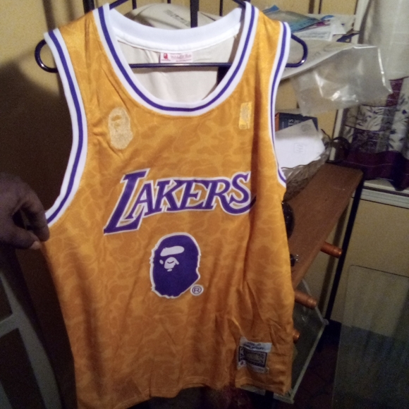 Kobe Bryant Throwback jersey only 1 left - Picture 2 of 3